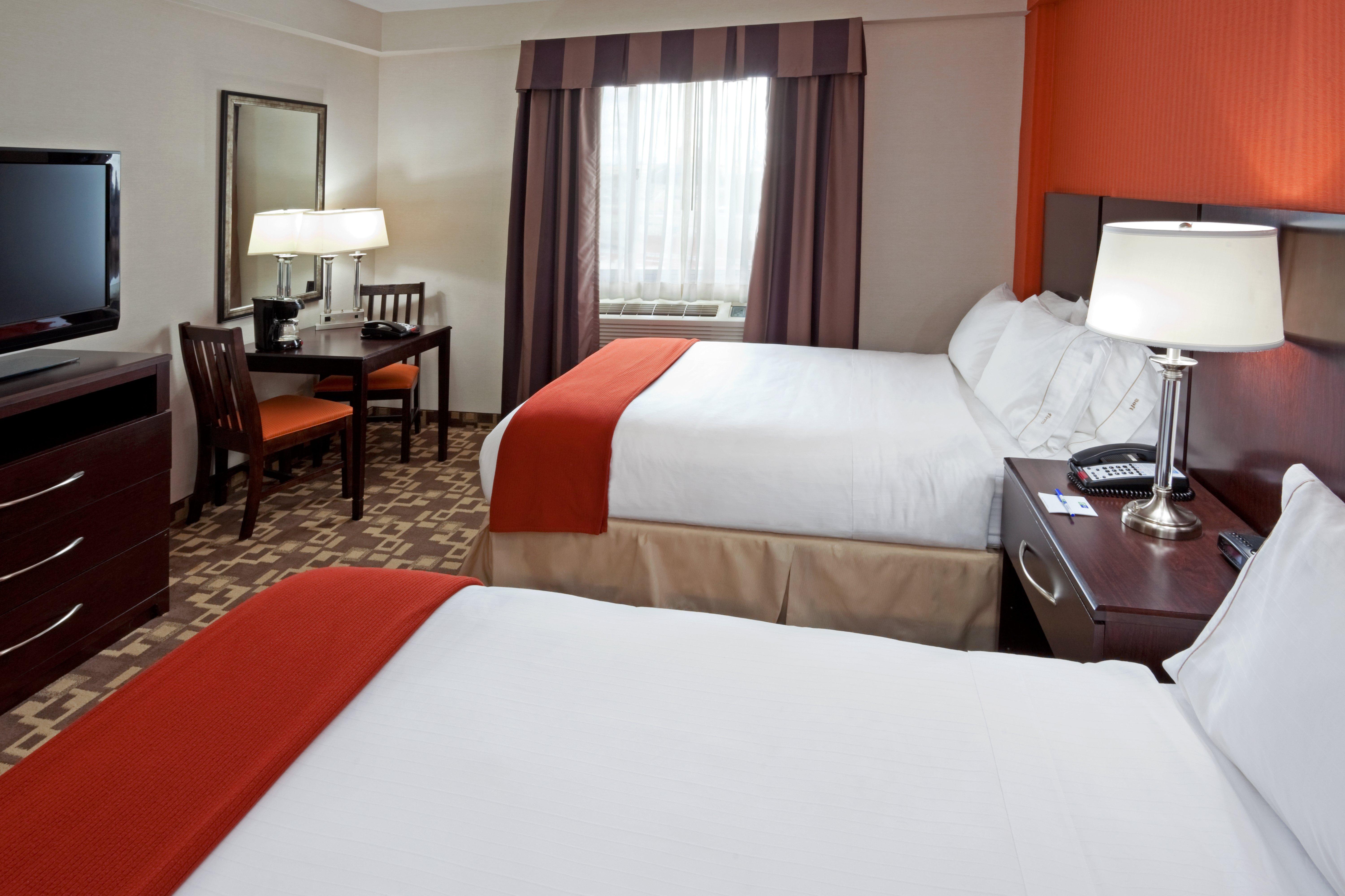 Holiday Inn Express Maspeth By Ihg Nowy Jork Zewnętrze zdjęcie