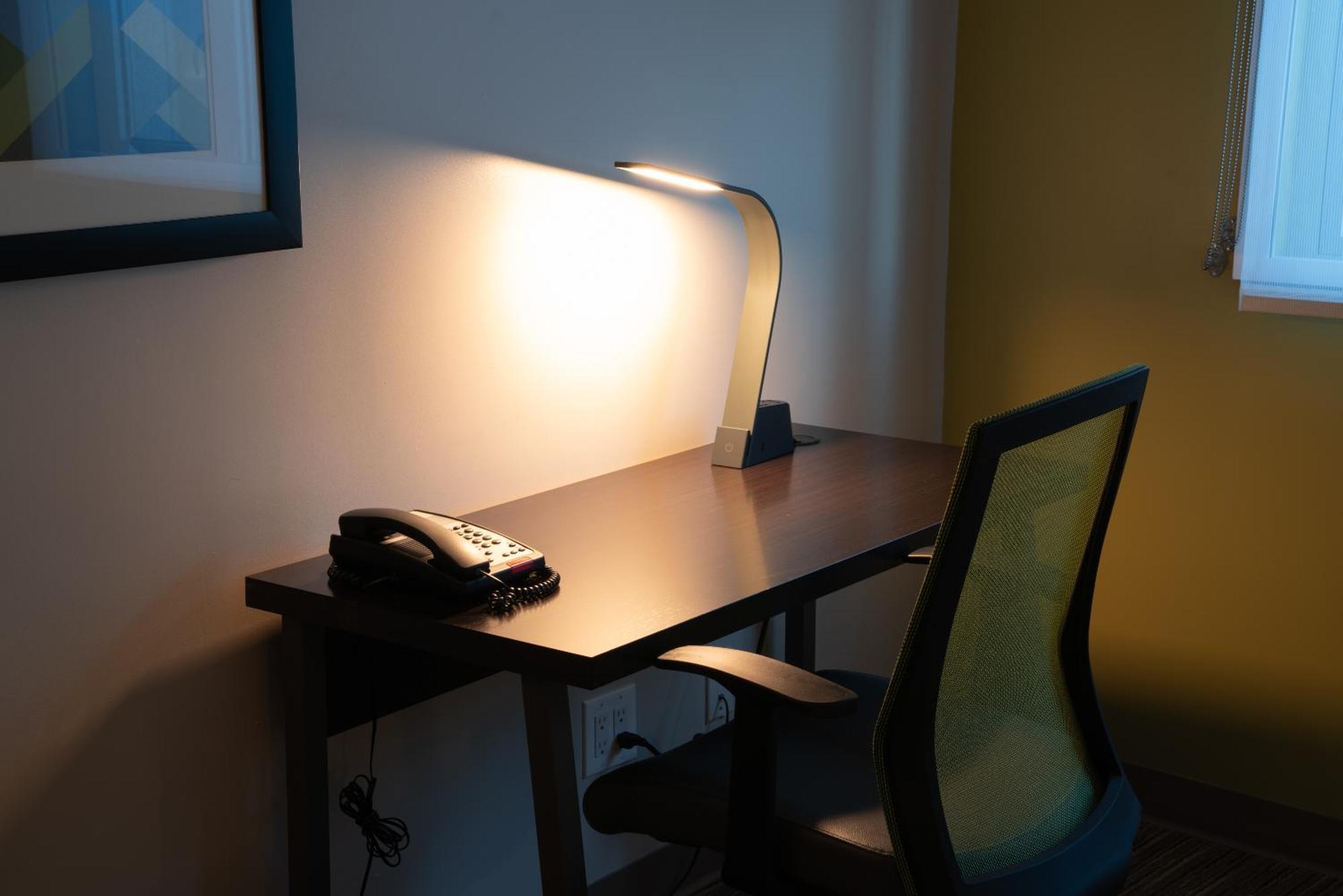 Holiday Inn Express Maspeth By Ihg Nowy Jork Zewnętrze zdjęcie