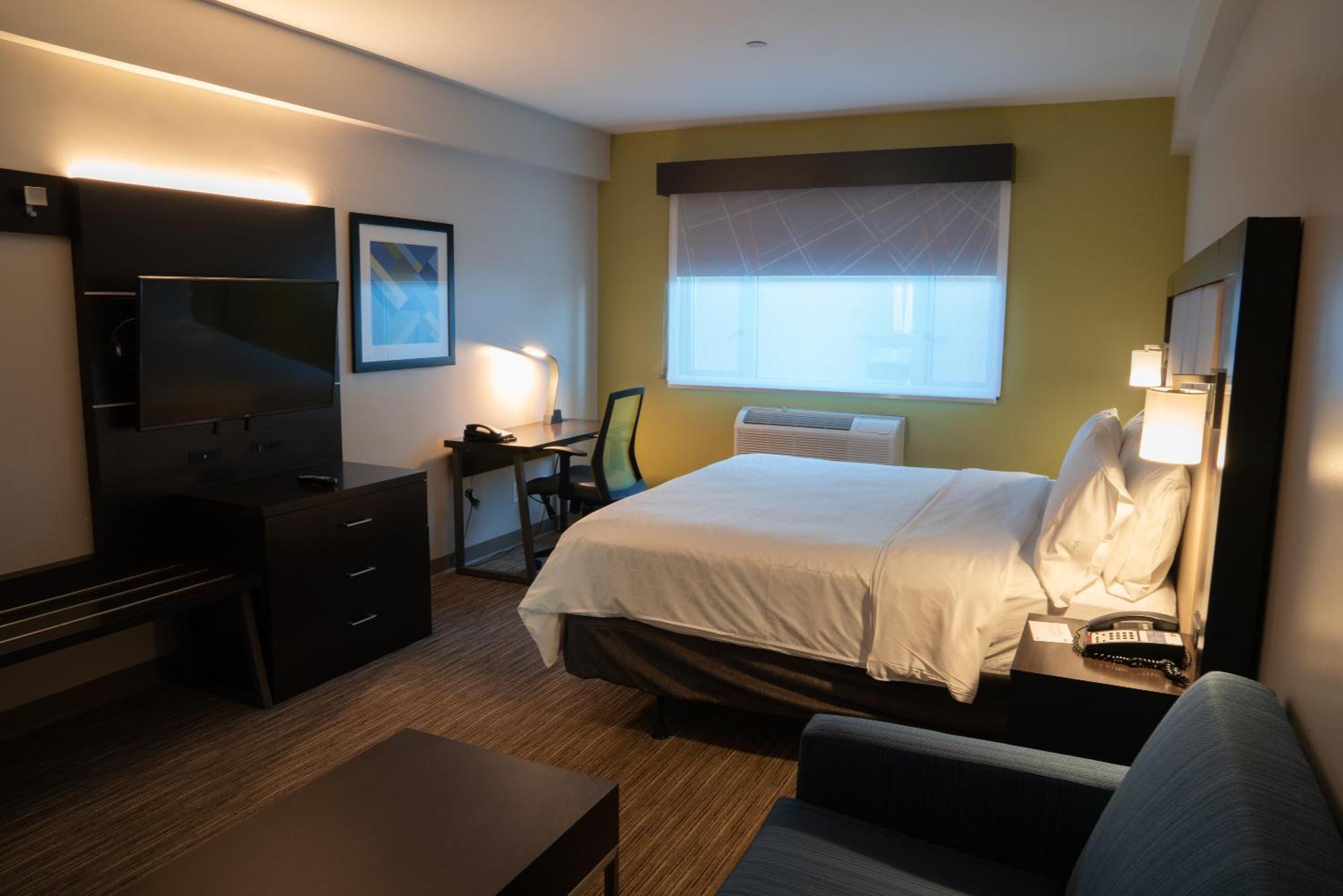 Holiday Inn Express Maspeth By Ihg Nowy Jork Zewnętrze zdjęcie
