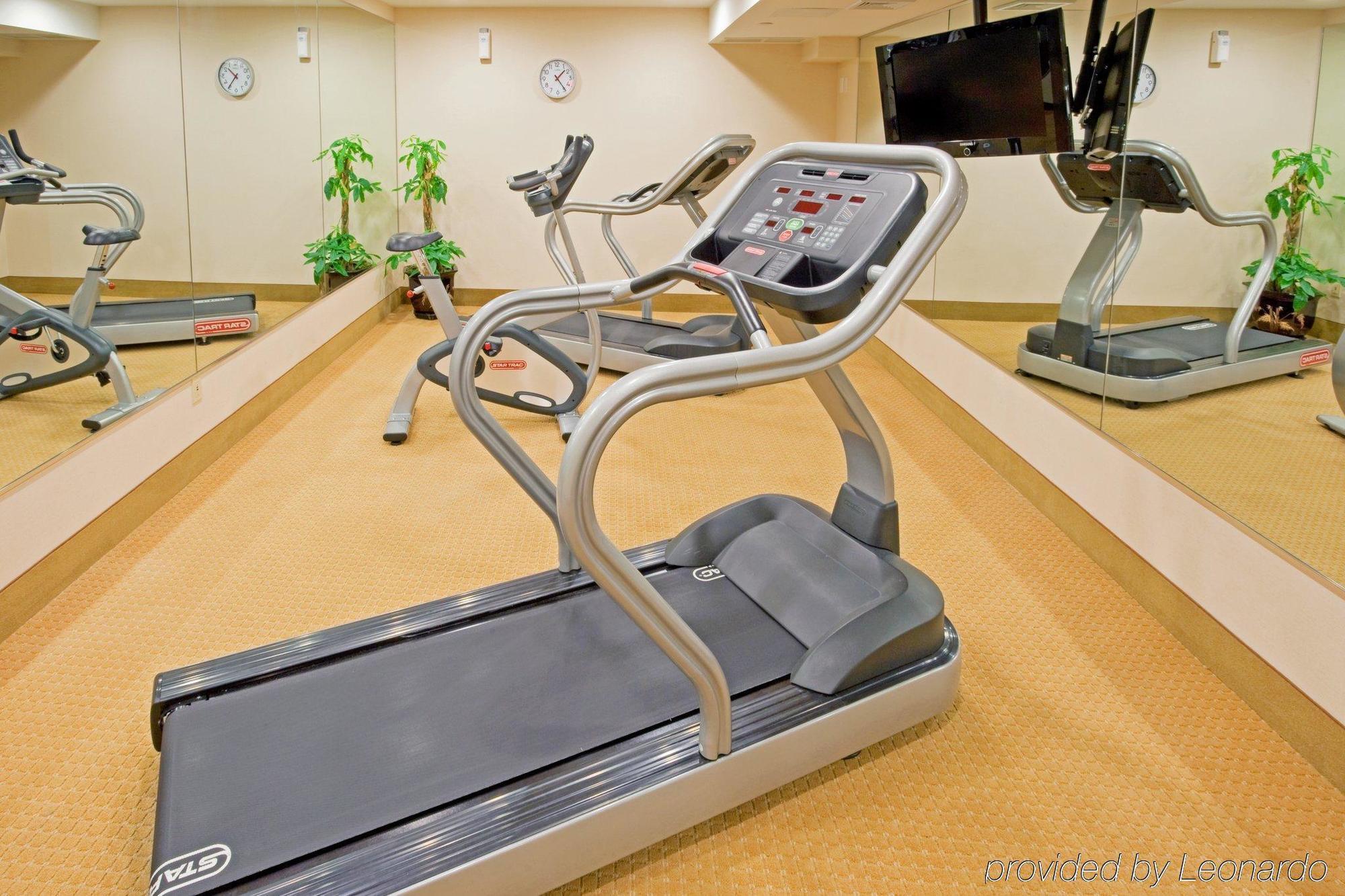 Holiday Inn Express Maspeth By Ihg Nowy Jork Udogodnienia zdjęcie